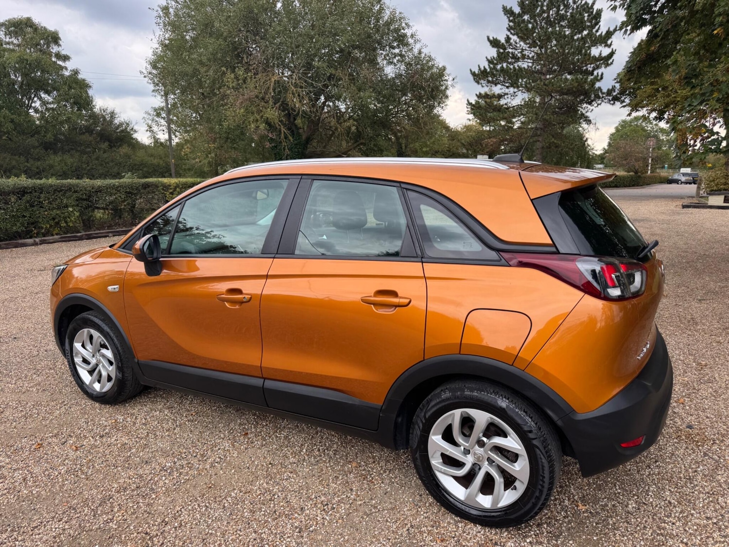 Used Vauxhall Crossland X 2018 for sale - 76094692: Photo 2