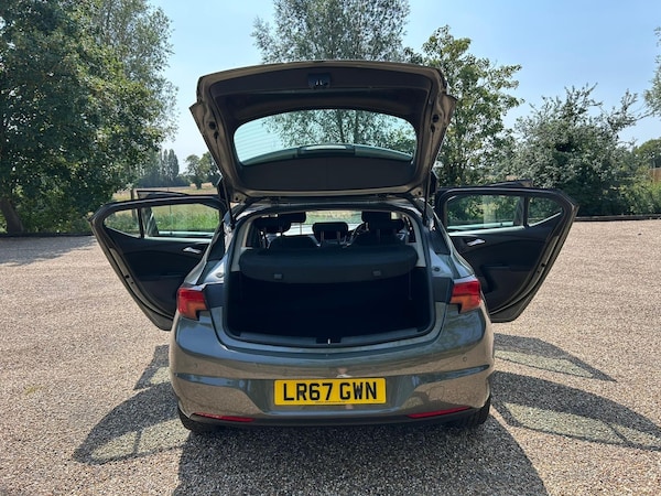 Used Vauxhall Astra 2017 for sale - 75520659: Photo 29