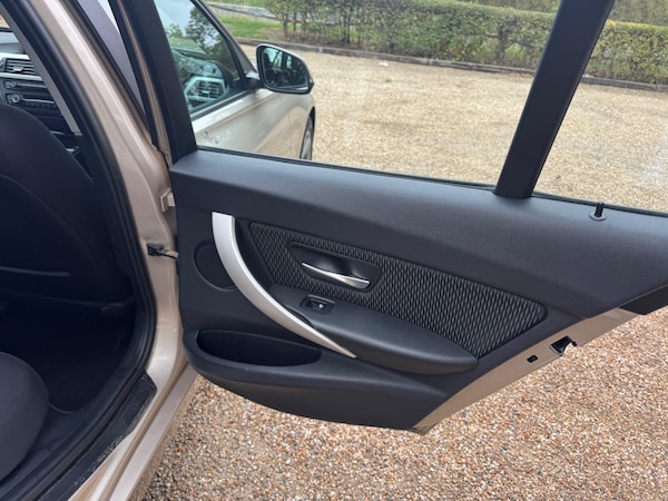 Used BMW 3 Series 2014 for sale - 76227696: Photo 21