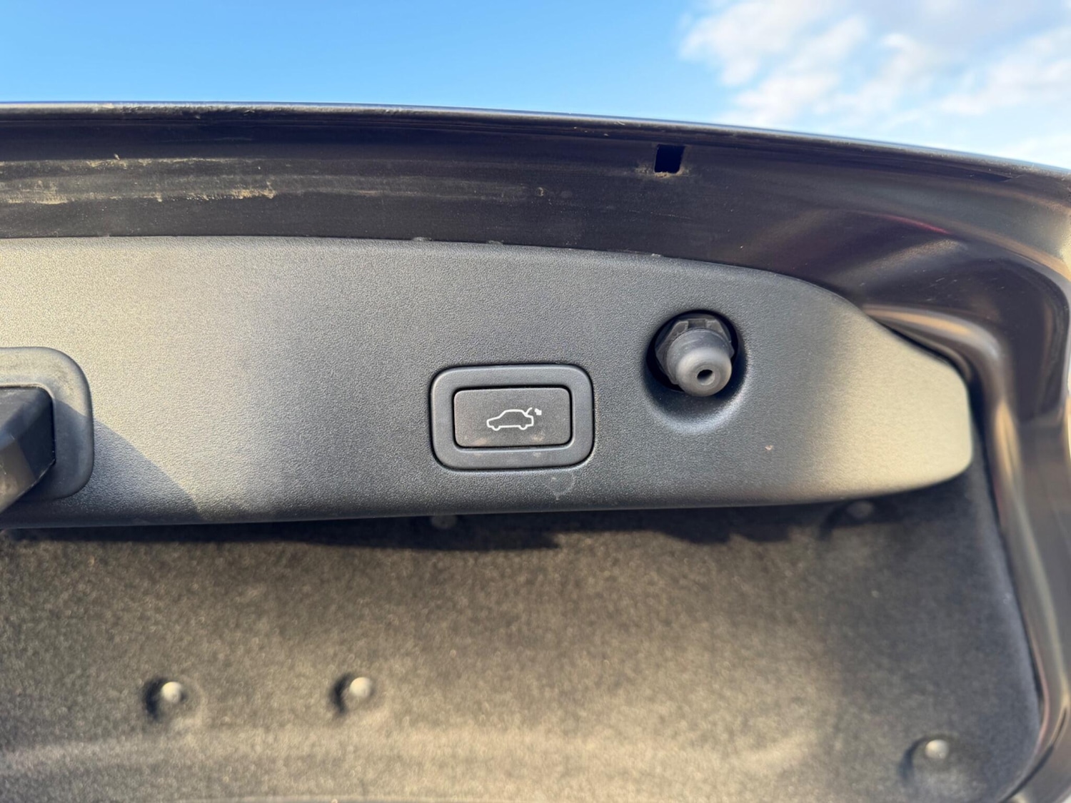 Used Jaguar XJ 2011 for sale - 77838915: Photo 34