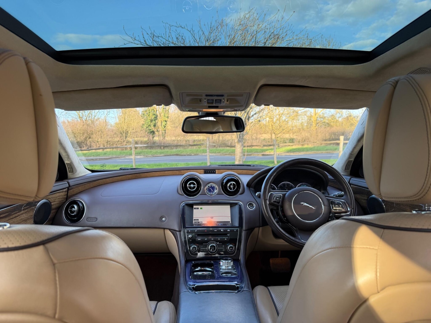 Used Jaguar XJ 2011 for sale - 77838915: Photo 37