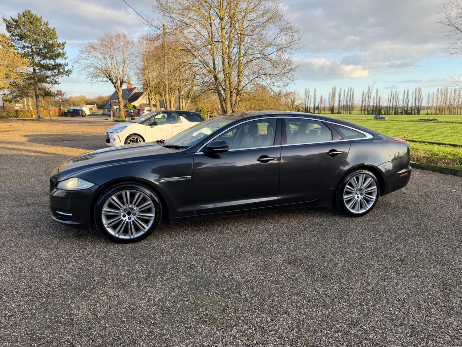 Used Jaguar XJ 2011 for sale - 77838915: Photo 7