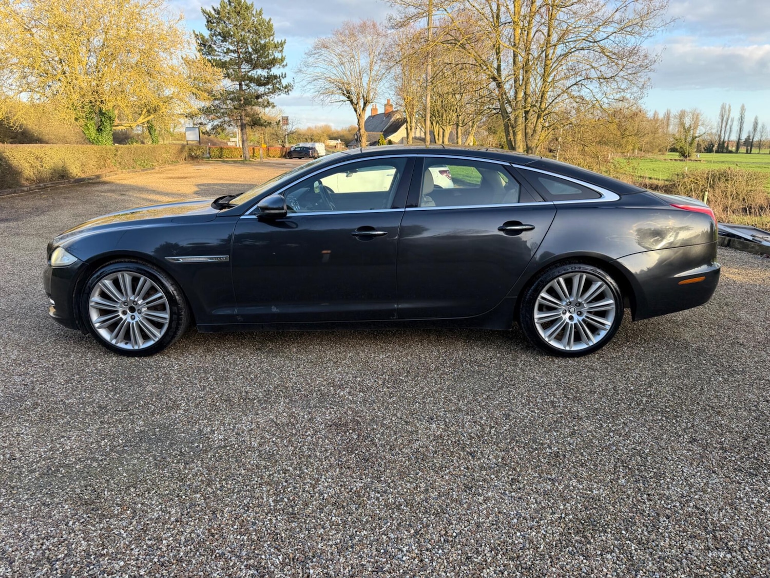 Used Jaguar XJ 2011 for sale - 77838915: Photo 9