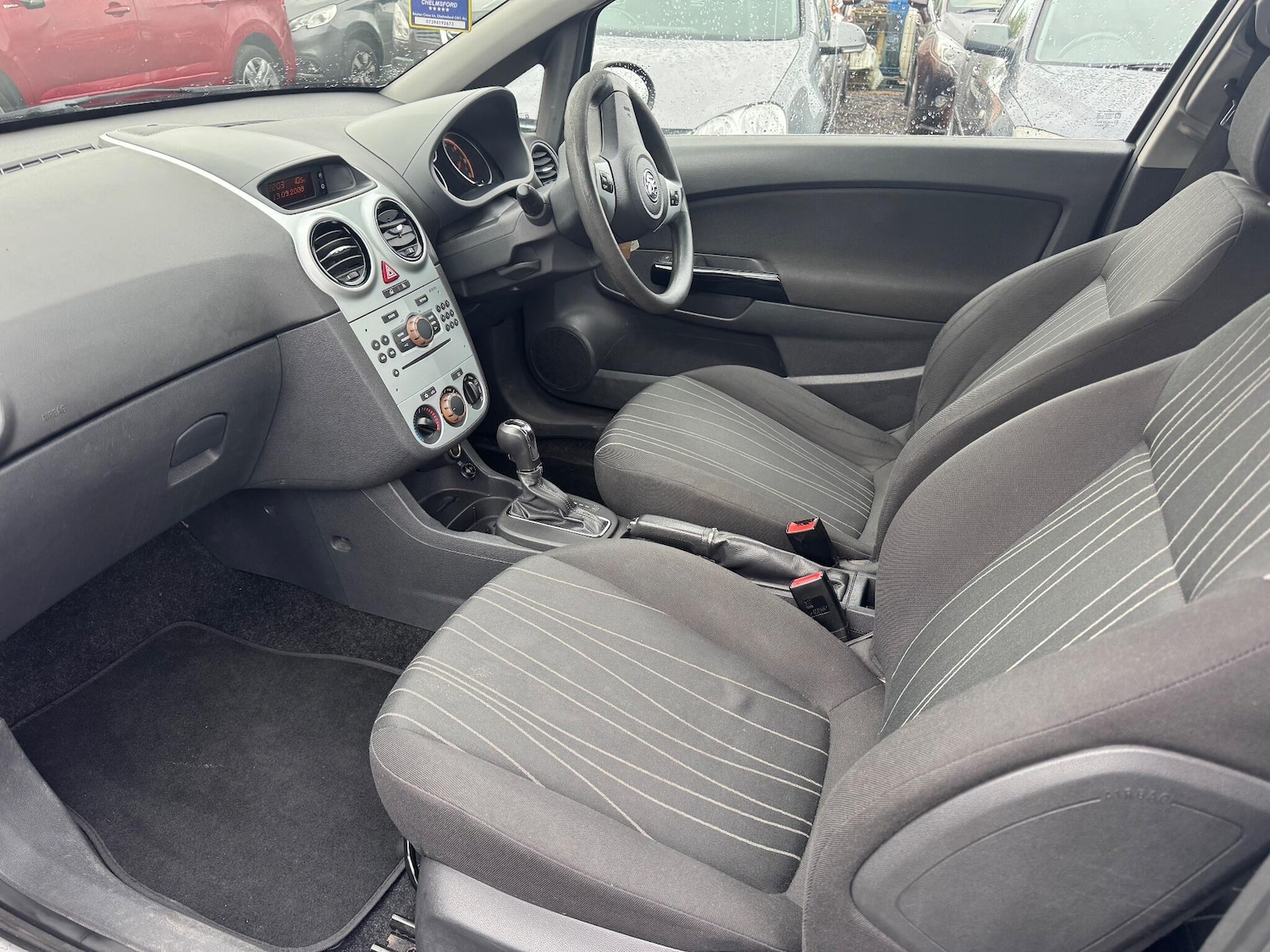 Used Vauxhall Corsa 2008 for sale - 77190943: Photo 2