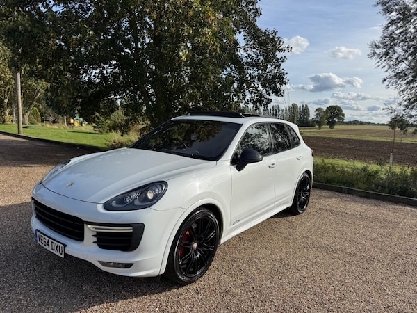 Used Porsche Cayenne 2015 for sale - 75977891: Photo 1