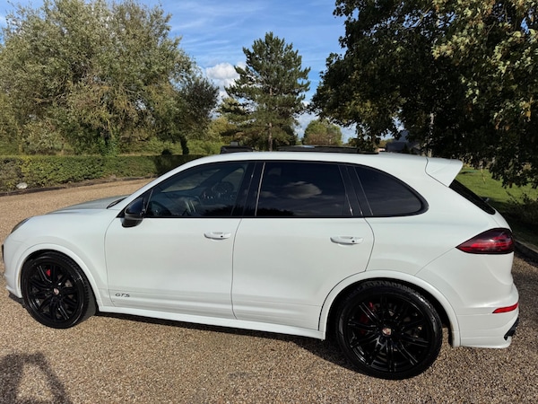 Used Porsche Cayenne 2015 for sale - 75977891: Photo 21