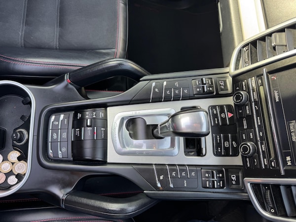 Used Porsche Cayenne 2015 for sale - 75977891: Photo 8