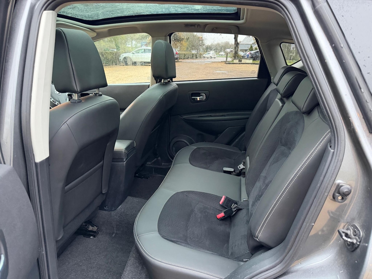 Used Nissan Qashqai 2013 for sale - 76592588: Photo 25