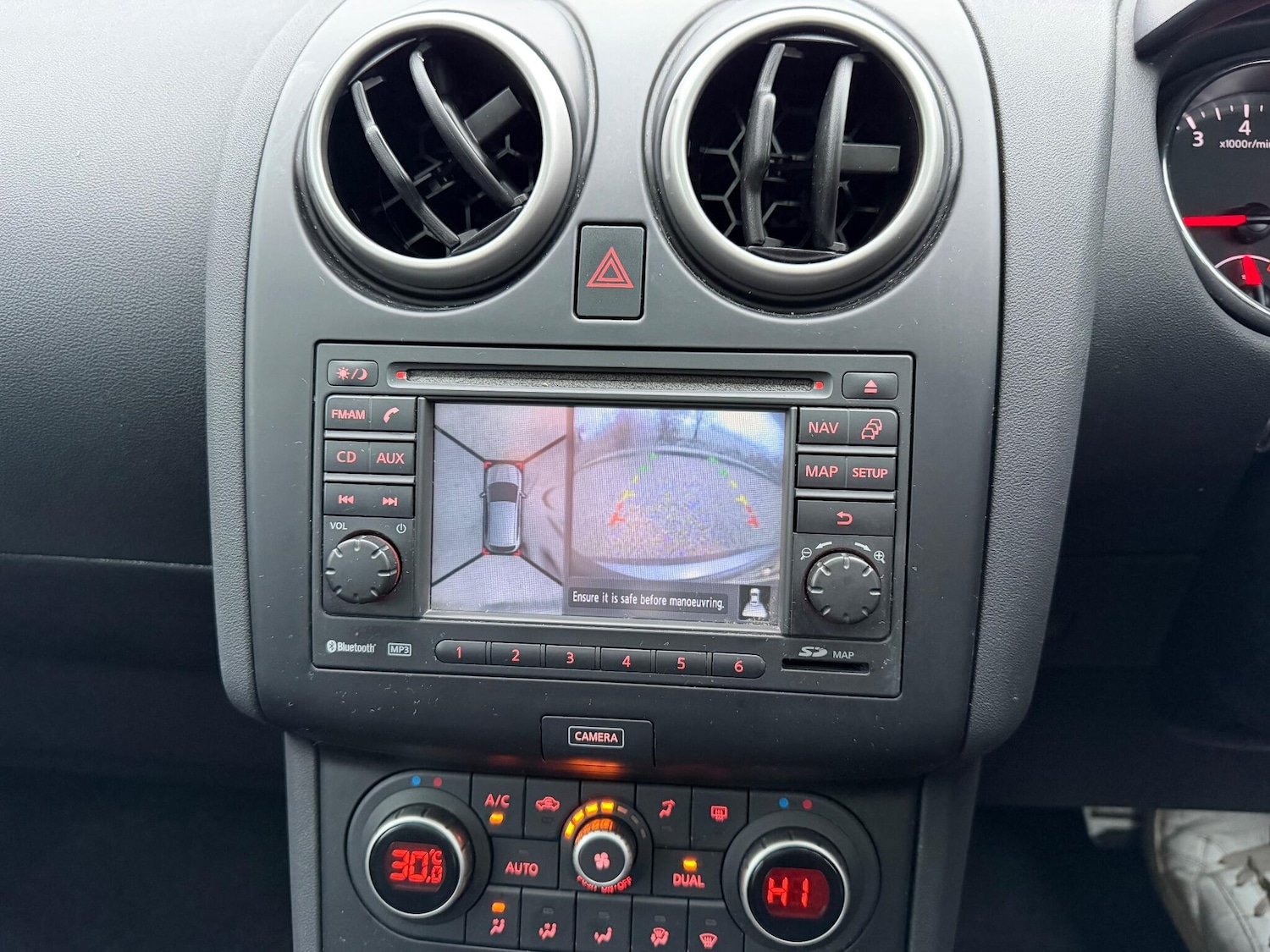 Used Nissan Qashqai 2013 for sale - 76592588: Photo 9