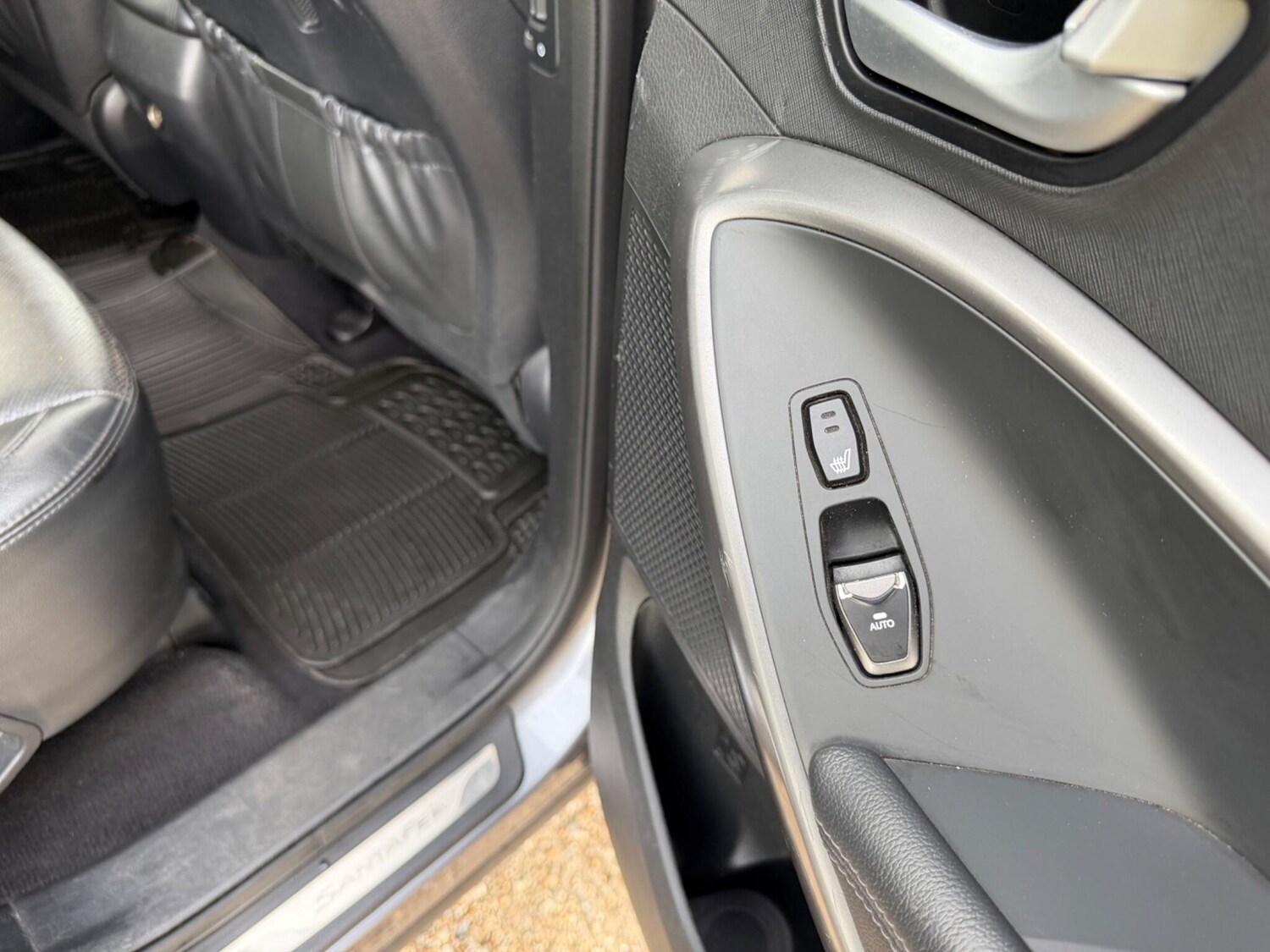 Used Hyundai Santa Fe for sale - 78214734: Photo 27