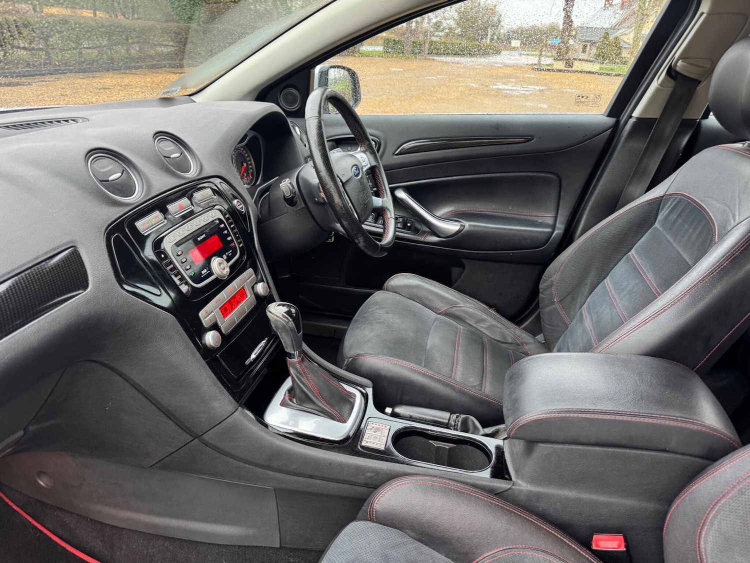 Used Ford Mondeo 2010 for sale - 77306133: Photo 28