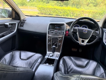 Used Volvo XC60 2011 for sale - 79012124: Photo