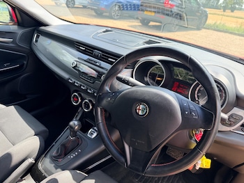 Used Alfa Romeo Giulietta 2012 for sale - 79224551: Photo