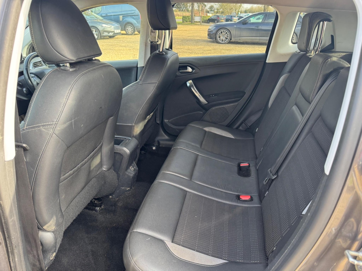 Used Peugeot 2008 2014 for sale - 76989458: Photo 19