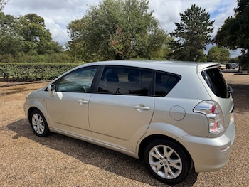 Used Toyota Corolla Verso 2008 for sale - 76024461: Photo 3