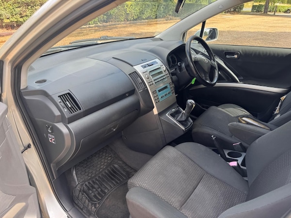 Used Toyota Corolla Verso 2008 for sale - 76024461: Photo 6