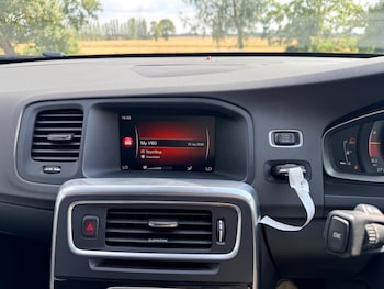 Used Volvo V60 2017 for sale - 79291446: Photo