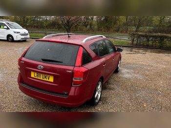 Used Kia Ceed 2011 for sale - 76425556: Photo