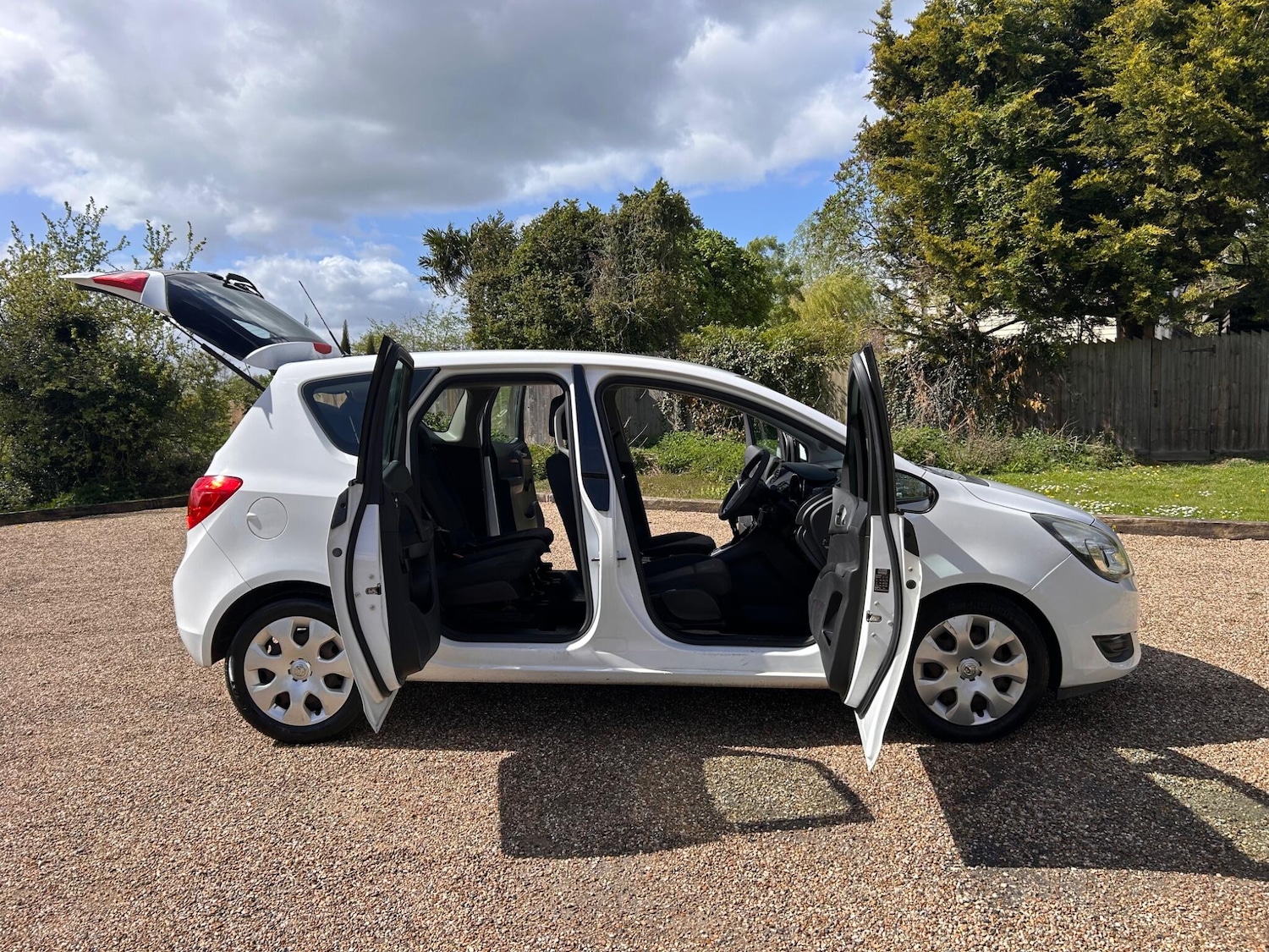 Used Vauxhall Meriva 2014 for sale - 78220312: Photo 28