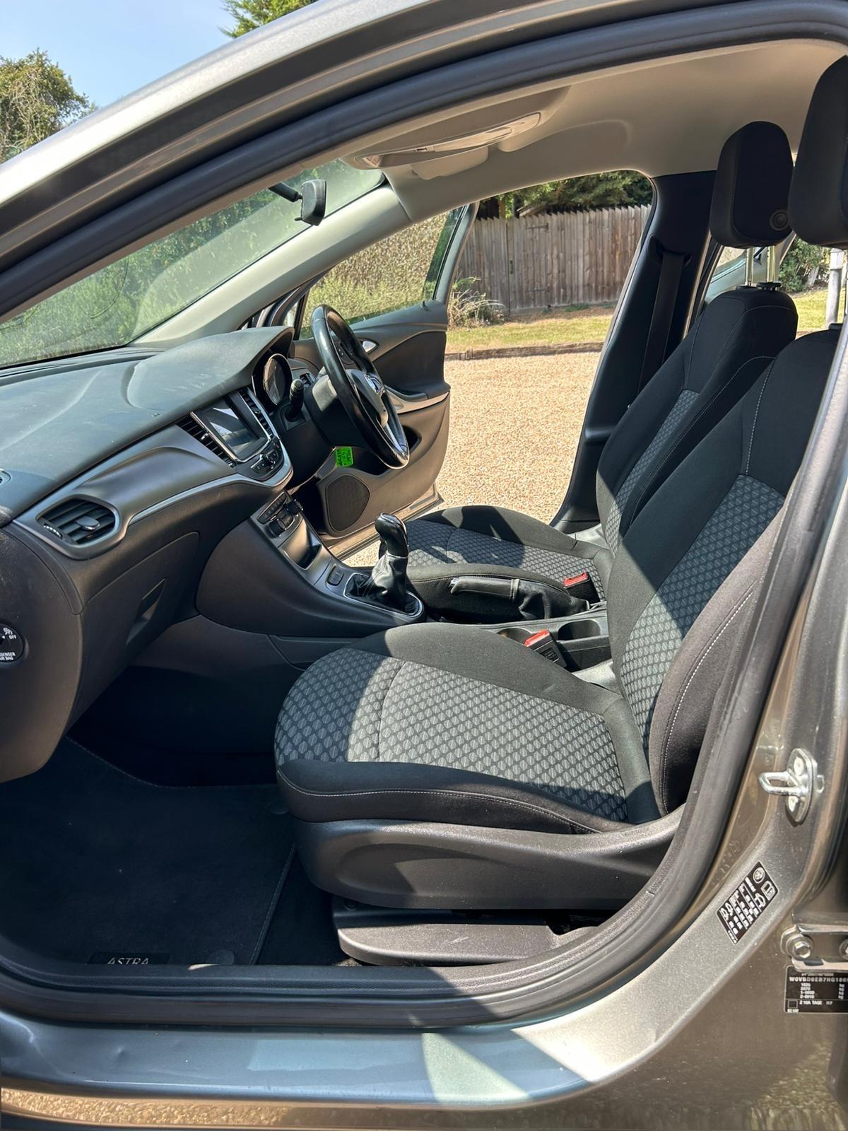 Used Vauxhall Astra 2017 for sale - 76839537: Photo 10