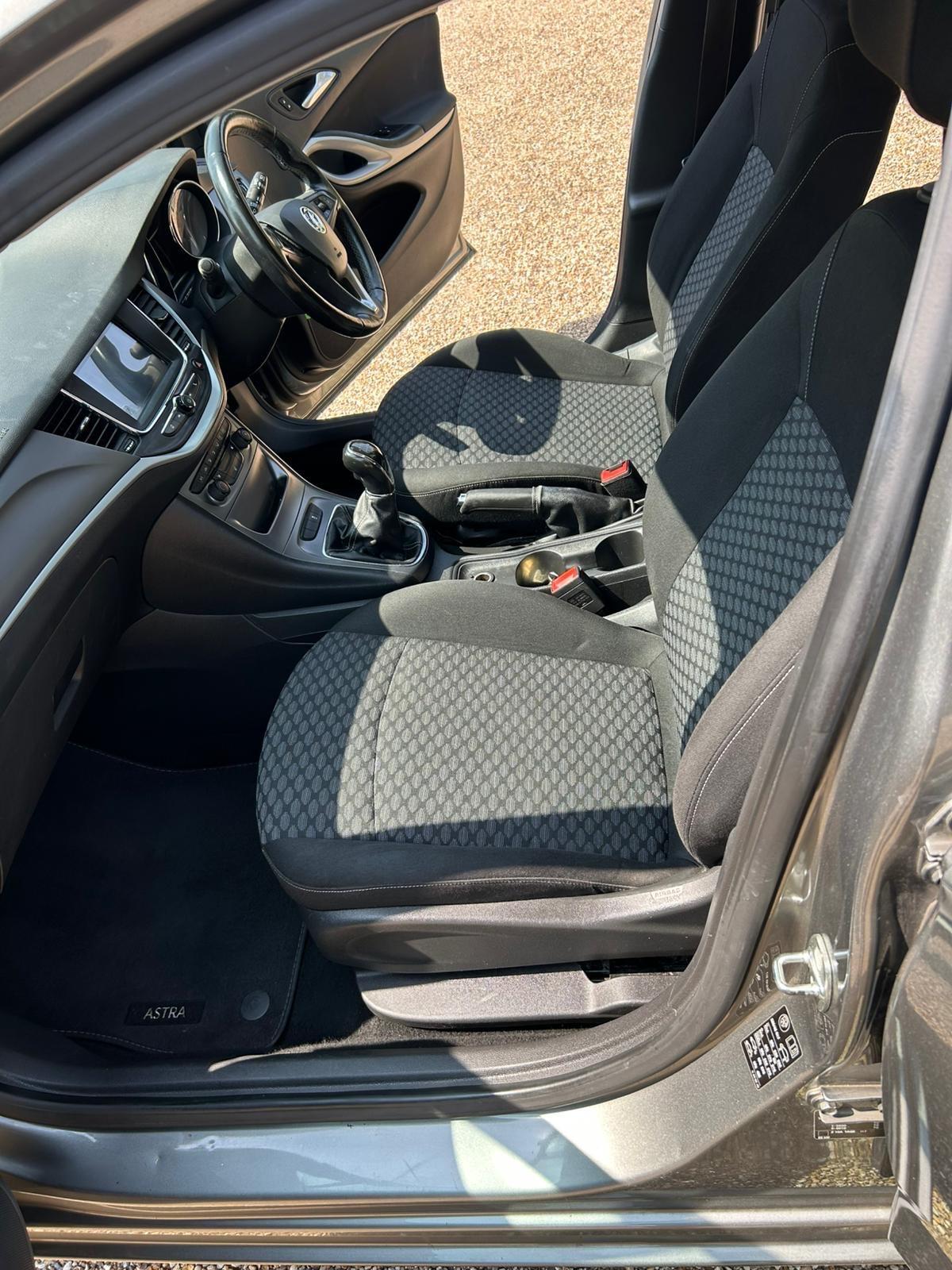 Used Vauxhall Astra 2017 for sale - 76839537: Photo 30