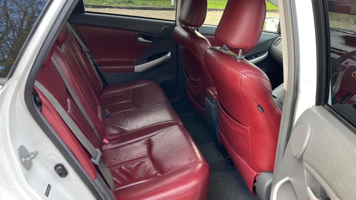 Used Toyota Prius 2010 for sale - 76440936: Photo 2