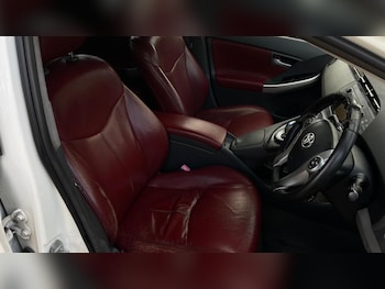 Used Toyota Prius 2010 for sale - 76440936: Photo