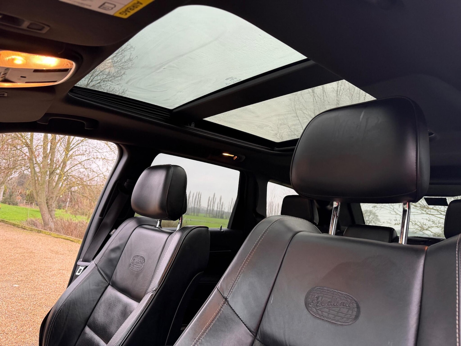 Used Jeep Grand Cherokee 2013 for sale - 77040670: Photo 2