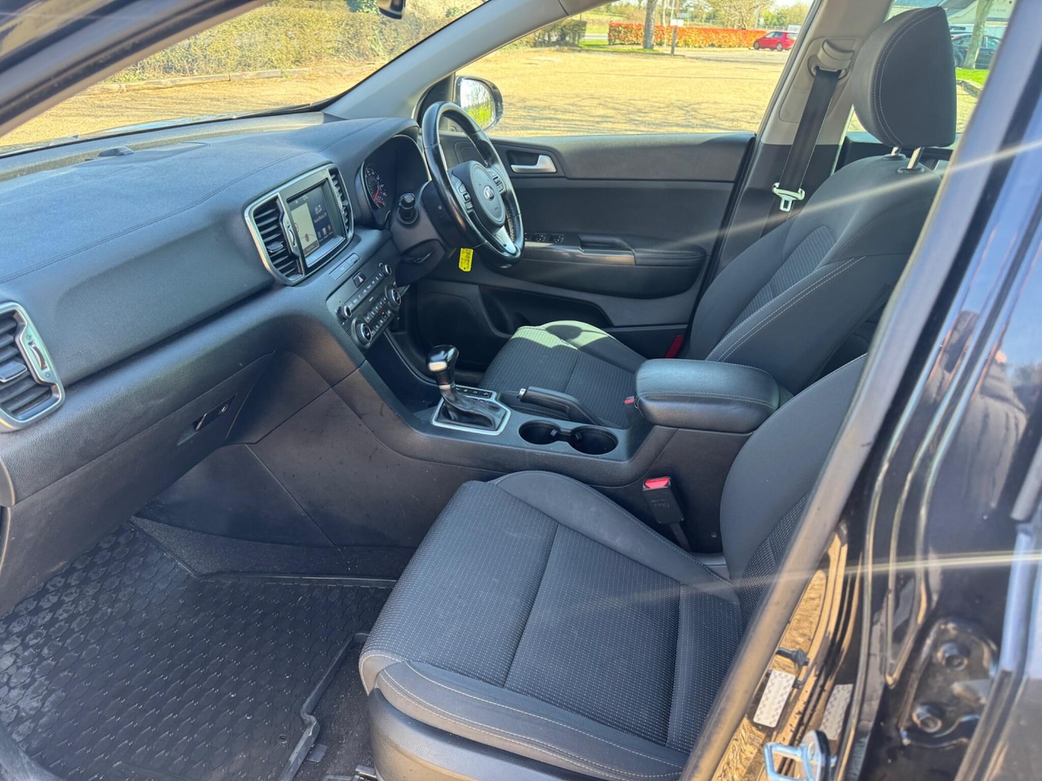 Used Kia Sportage 2017 for sale - 77977649: Photo 2