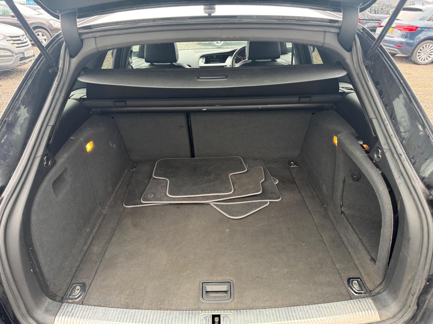 Used Audi A4 2011 for sale - 77598390: Photo 19