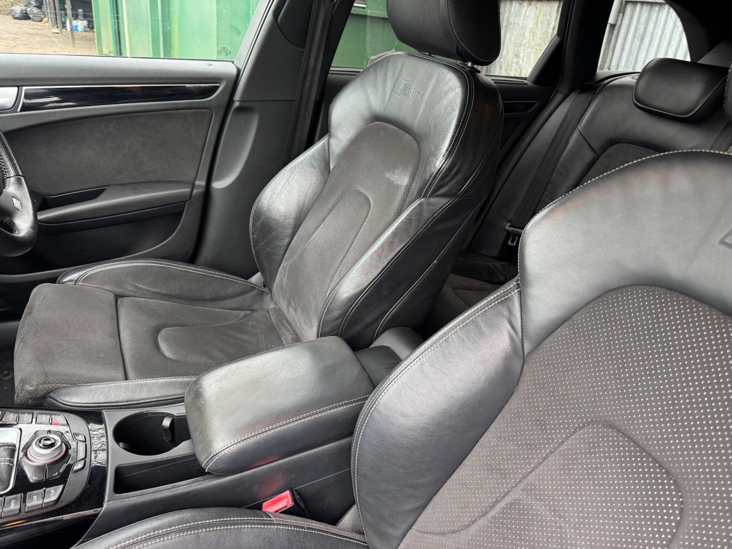 Used Audi A4 2011 for sale - 77598390: Photo 24