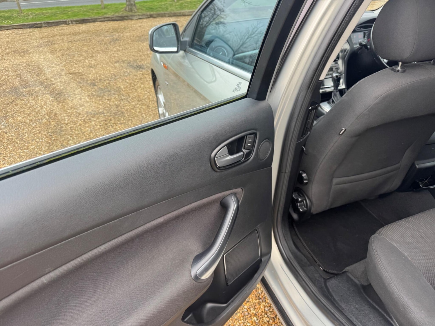 Used Ford Mondeo 2010 for sale - 77632970: Photo 26