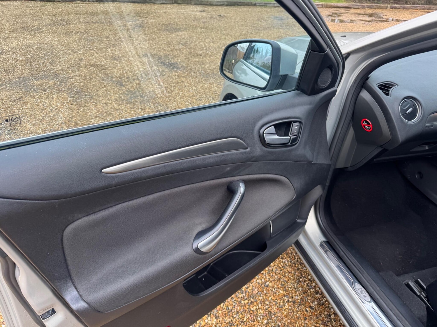 Used Ford Mondeo 2010 for sale - 77632970: Photo 27