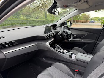 Used Peugeot 3008 2018 for sale - 78491572: Photo