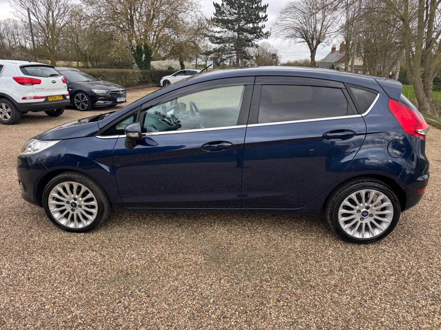 Used Ford Fiesta 2011 for sale - 78007645: Photo 12