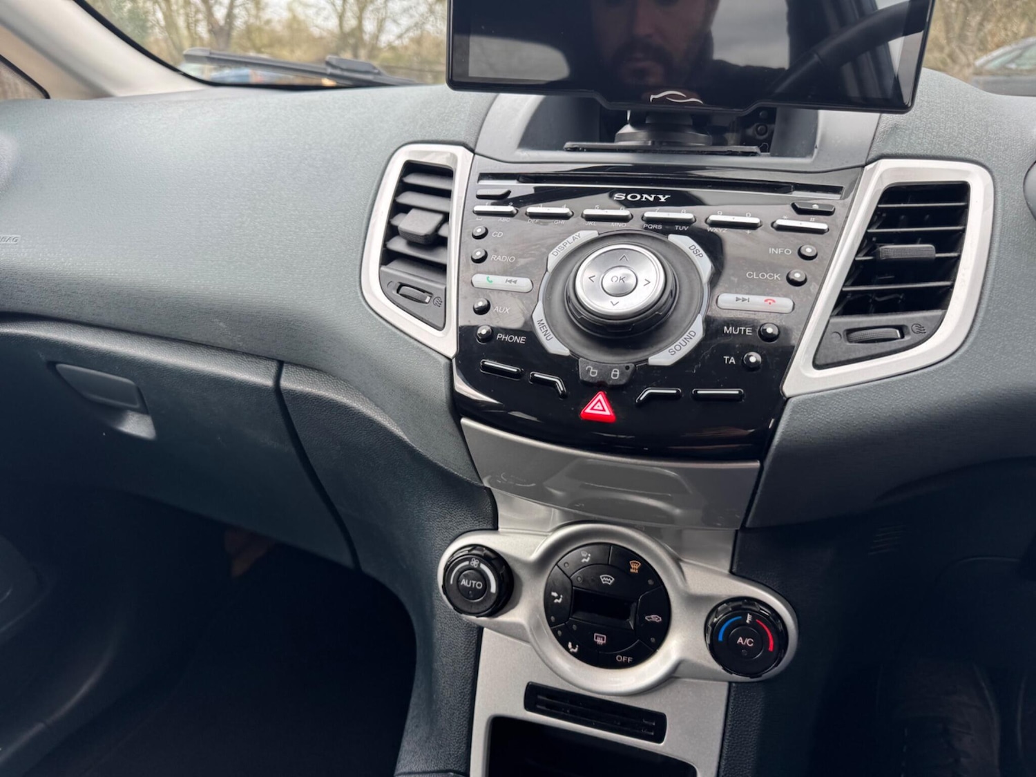 Used Ford Fiesta 2011 for sale - 78007645: Photo 26