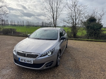 Used Peugeot 308 2016 for sale - 77657767: Photo
