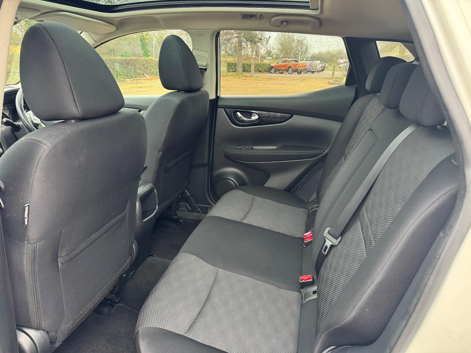 Used Nissan Qashqai 2017 for sale - 76965566: Photo 18