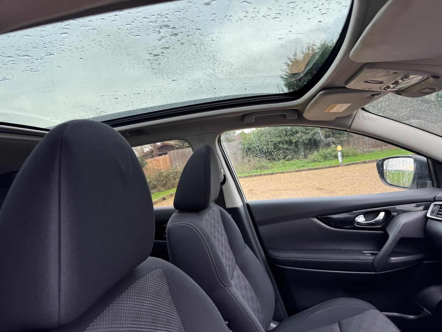 Used Nissan Qashqai 2017 for sale - 76965566: Photo 30