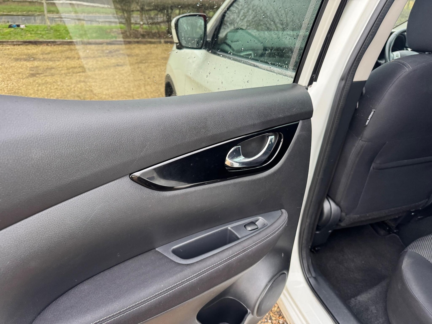 Used Nissan Qashqai 2017 for sale - 76965566: Photo 31