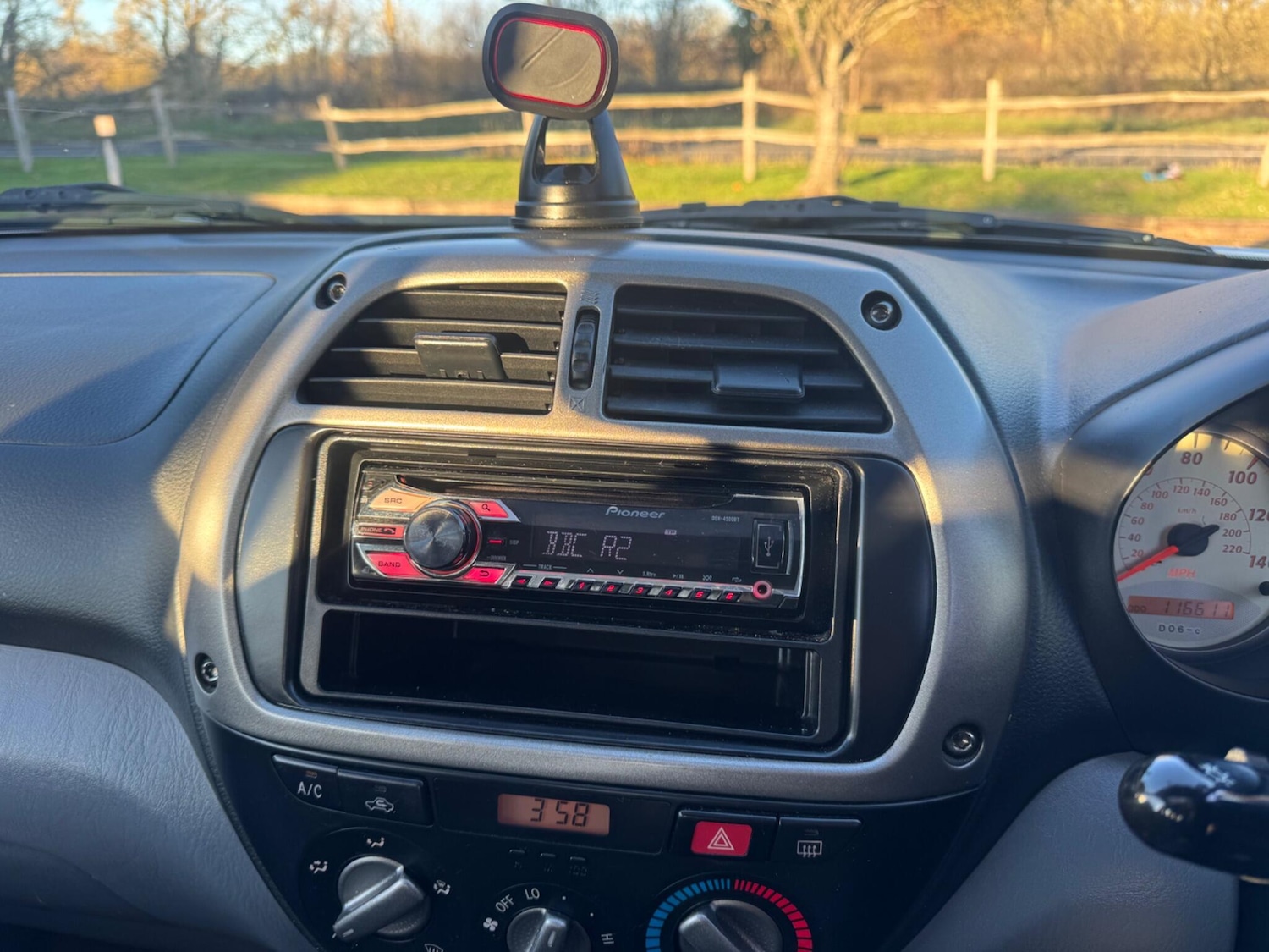 Used Toyota RAV4 2003 for sale - 76759730: Photo 12