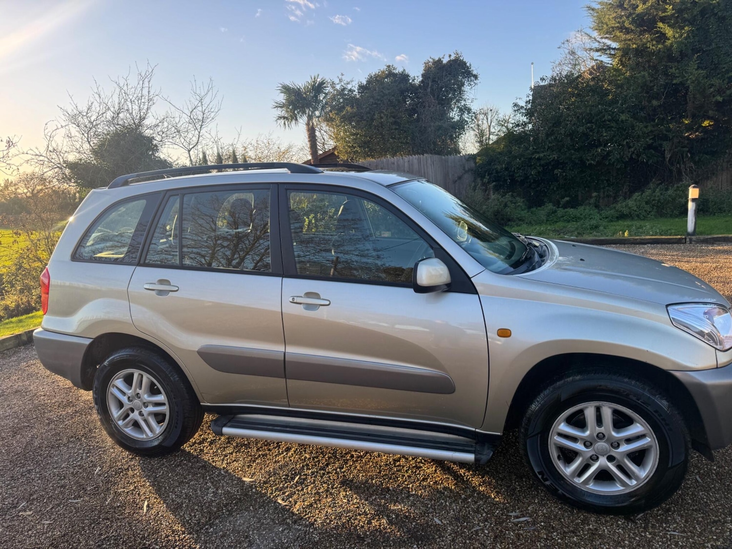 Used Toyota RAV4 2003 for sale - 76759730: Photo 2