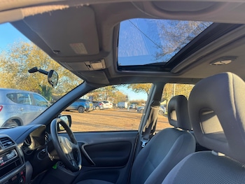 Used Toyota RAV4 2003 for sale - 76759730: Photo