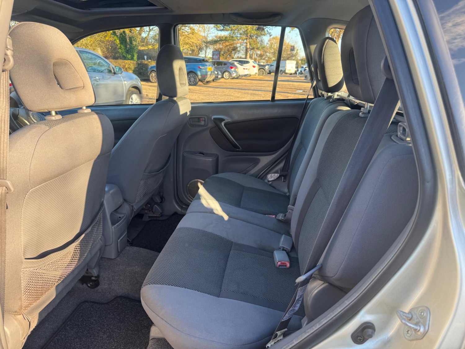 Used Toyota RAV4 2003 for sale - 76759730: Photo 8