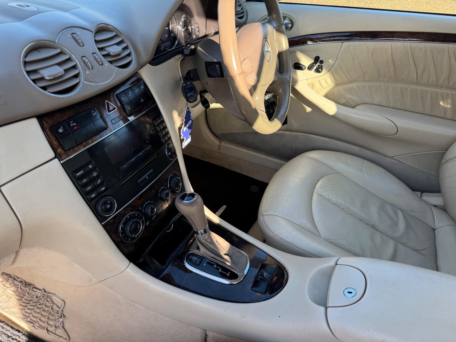 Used Mercedes-Benz CLK 2006 for sale - 77892644: Photo 5