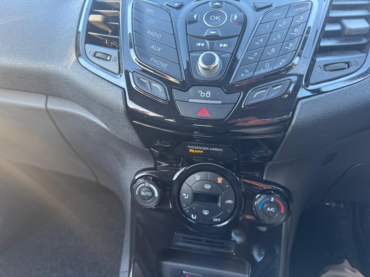 Used Ford Fiesta for sale - 76996585: Photo 25