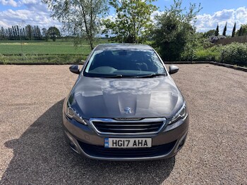 Used Peugeot 308 2017 for sale - 78600632: Photo