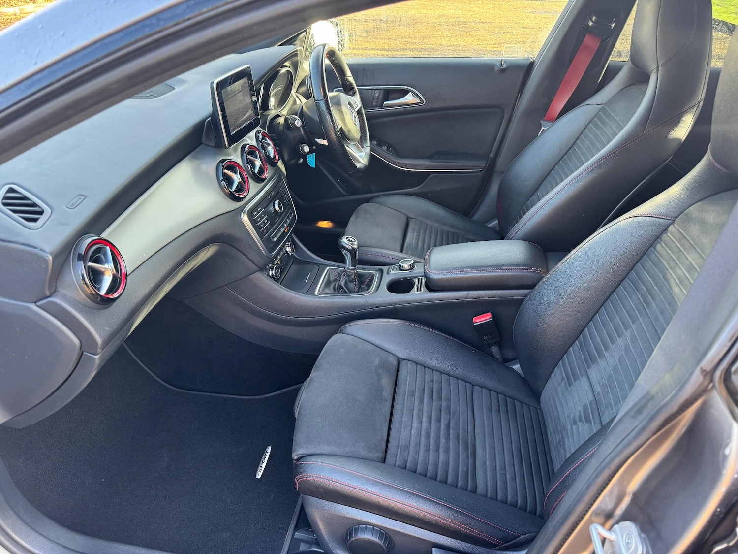 Used Mercedes-Benz CLA 2016 for sale - 76912730: Photo 3