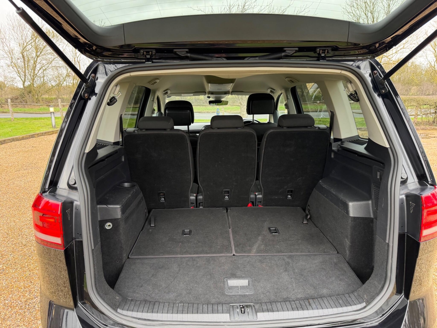 Used Volkswagen Touran 2023 for sale - 77633212: Photo 18