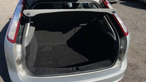 Used Ford Focus 2009 for sale - 76227231: Photo 23